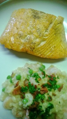 pan seared salmon with shrimp, leek and spring pea risotto